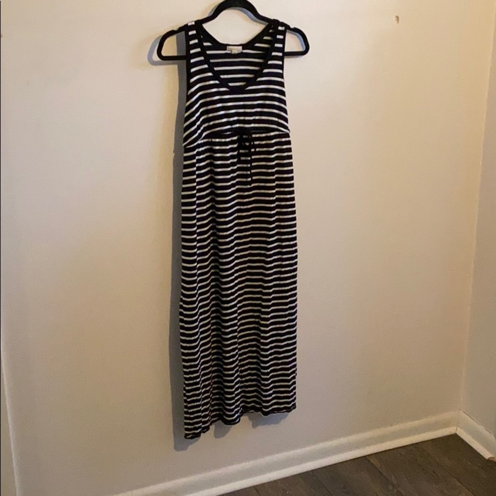 Maternity maxi dress